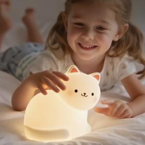 Little White Cat silicone lamp